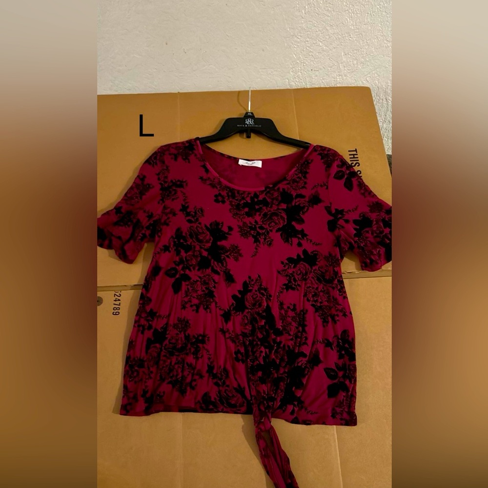 Woman’s blouse Size L